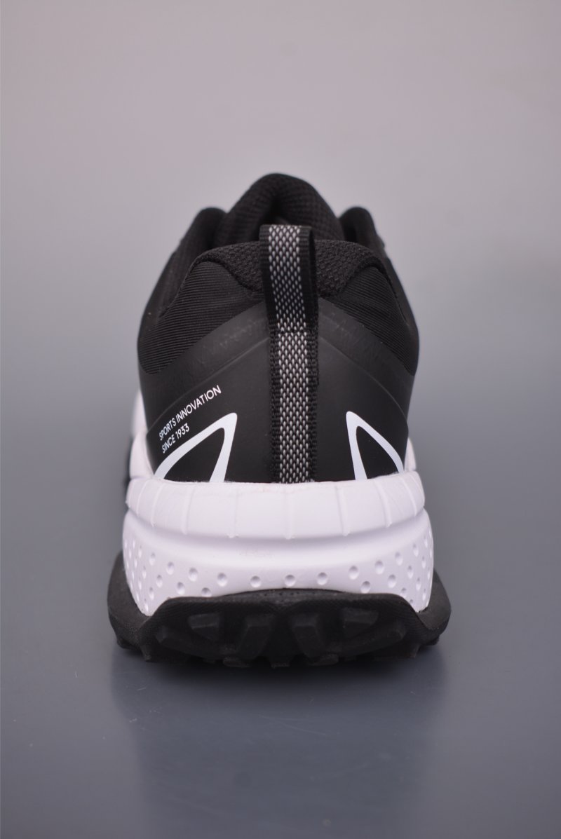 Lacoste Classic Low view