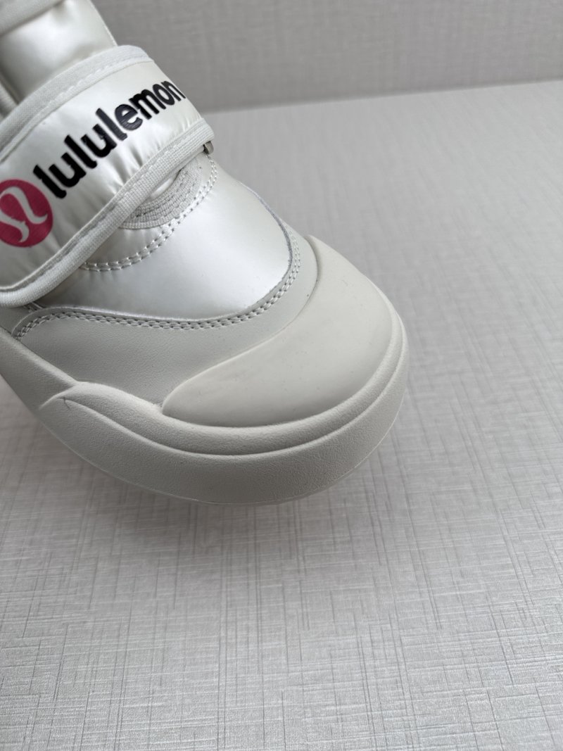 Lululemon Cityverse 'Black' view