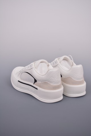 Alexander McQueen Chunky Sneaker 'White' view 2