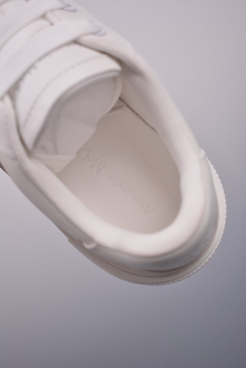 Alexander McQueen Chunky Sneaker 'White' view