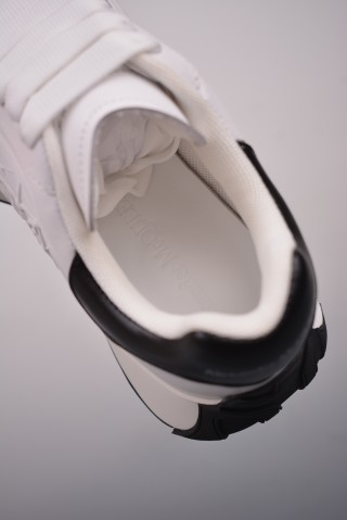 Alexander McQueen Sprint view 9