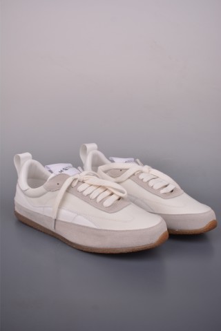 Alexander McQueen Oversized Sneaker 'White' view 1