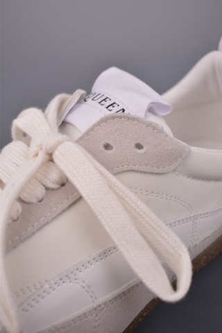 Alexander McQueen Oversized Sneaker 'White' view 7
