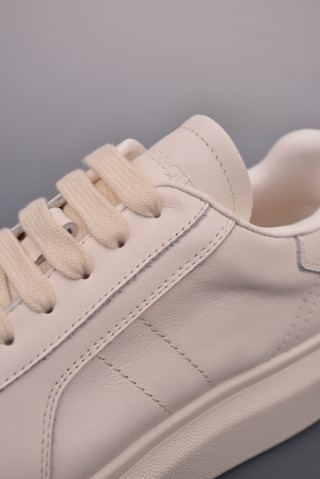Alexander McQueen Oversized Sneaker NFC 'White' view 7