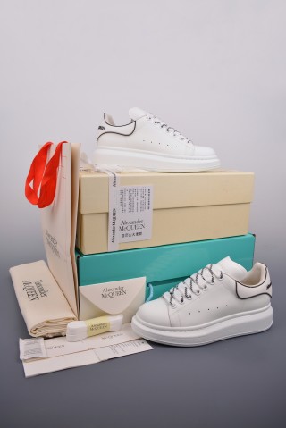 Alexander McQueen Oversized Sneaker NFC 'White' view 5