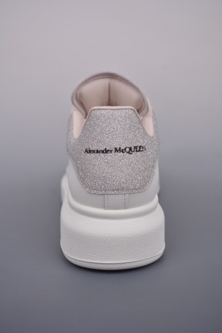 Alexander McQueen Oversized Sneaker NFC 'White' view 22