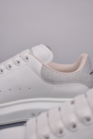 Alexander McQueen Oversized Sneaker NFC 'White' view 26