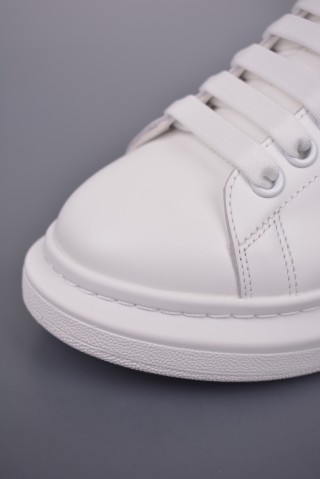 Alexander McQueen Sole Sneaker 'Black' view 6