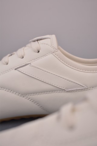 Alexander McQueen Boxe Sneaker 'Black / White / Beige / Red' view 8