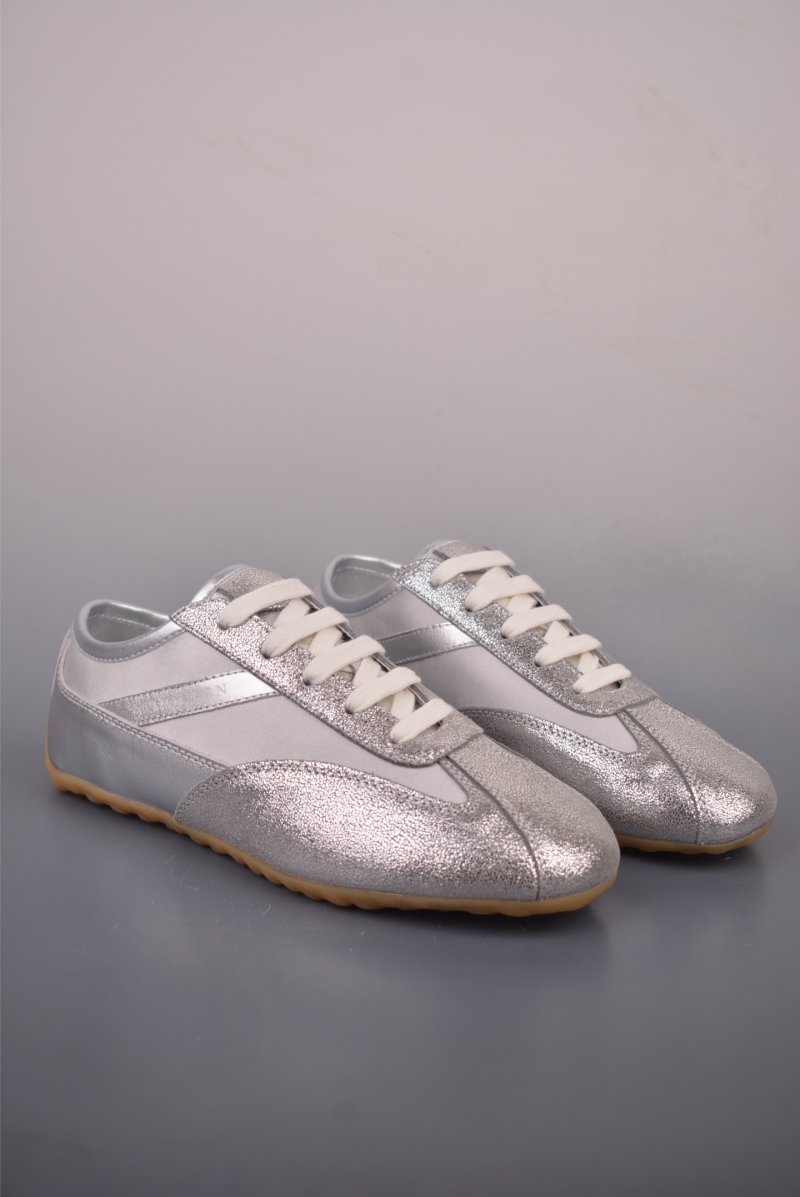 Alexander McQueen Boxe Sneaker 'Black / White / Beige / Red' view