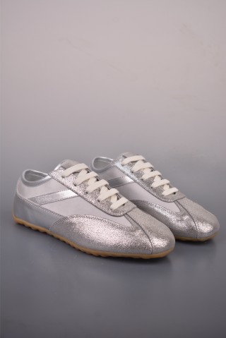 Alexander McQueen Boxe Sneaker 'Black / White / Beige / Red' view 10