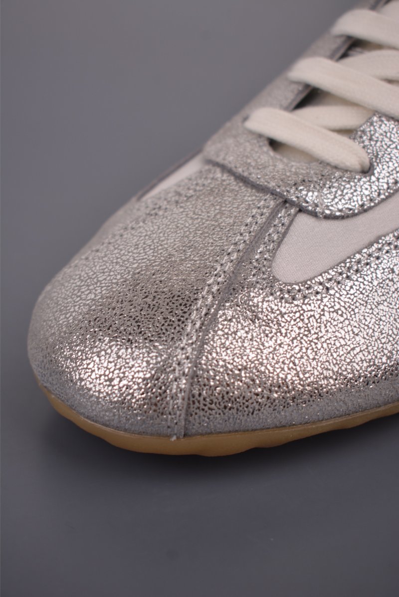 Alexander McQueen Boxe Sneaker 'Black / White / Beige / Red' view
