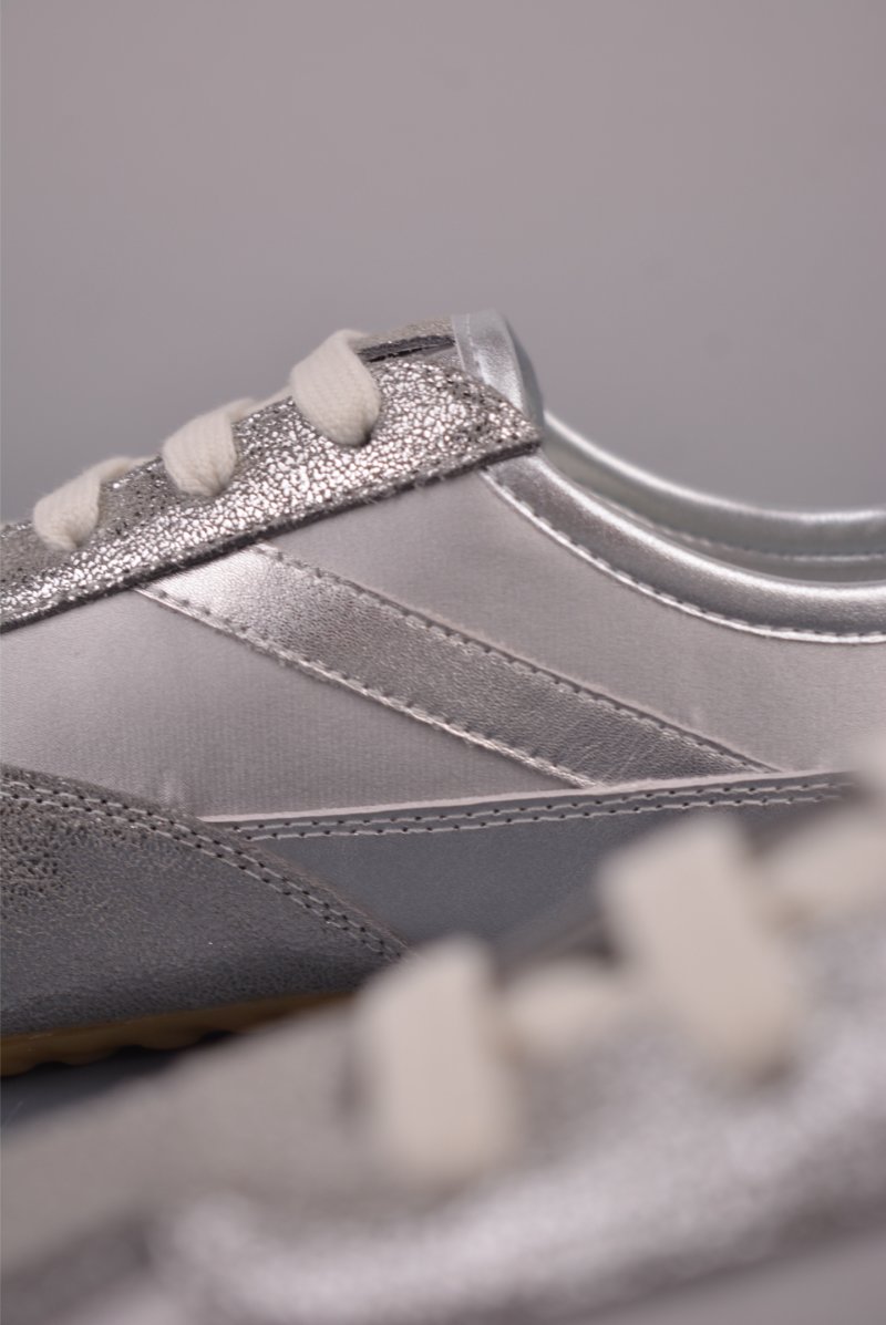 Alexander McQueen Boxe Sneaker 'Black / White / Beige / Red' view