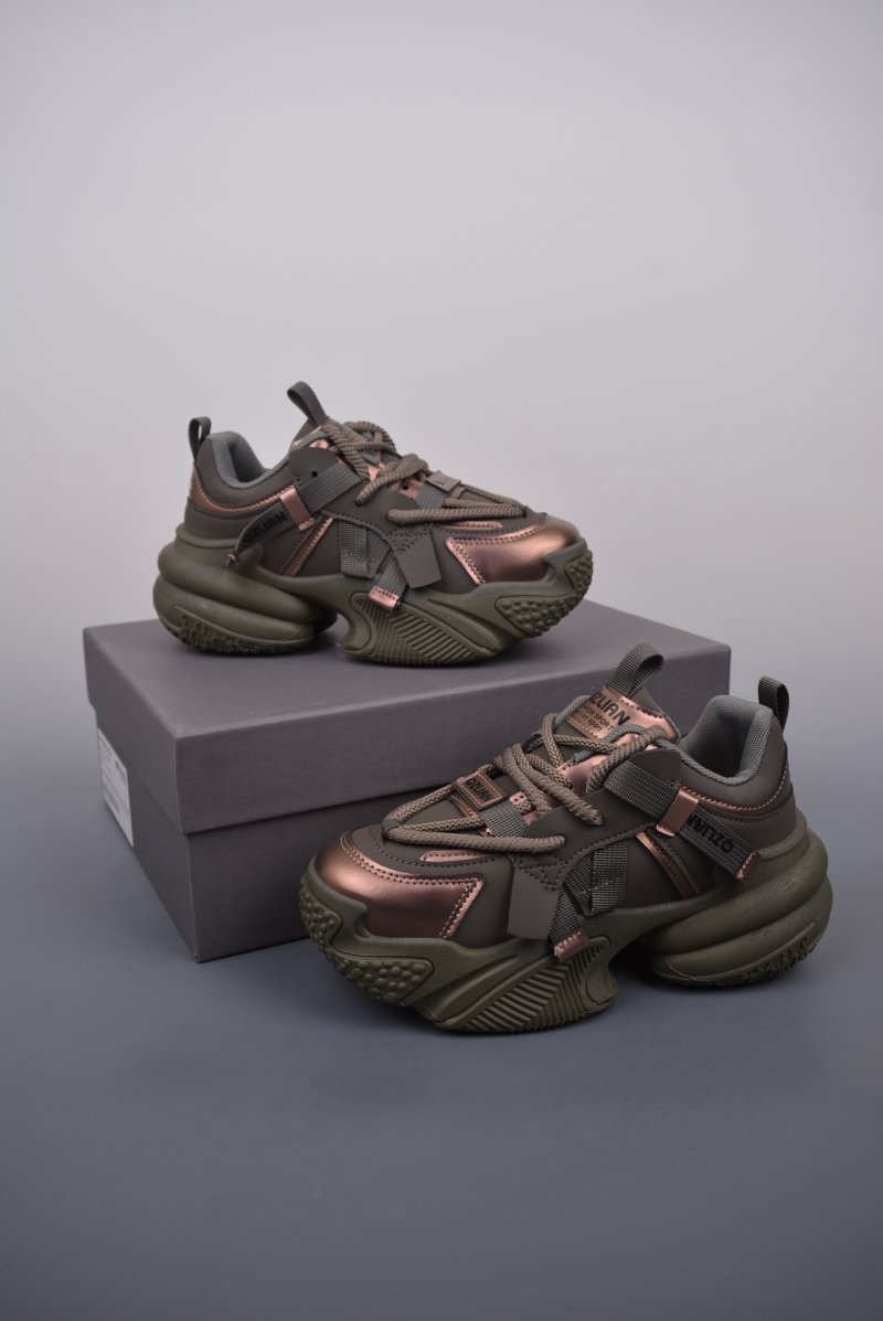 Balenciaga Sneaker 'Rose Pink / Black' view