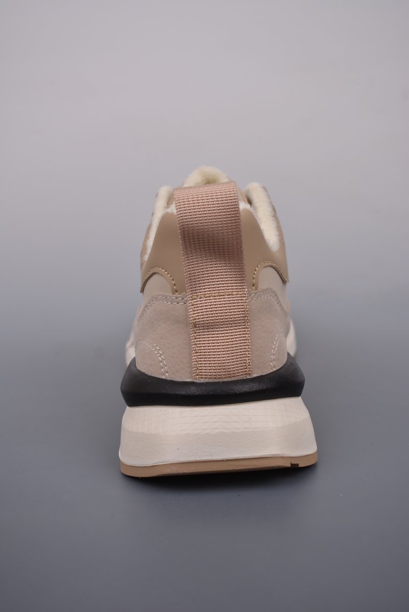 Balenciaga Sneaker Fleece Lined 'Rose Pink / Black' view