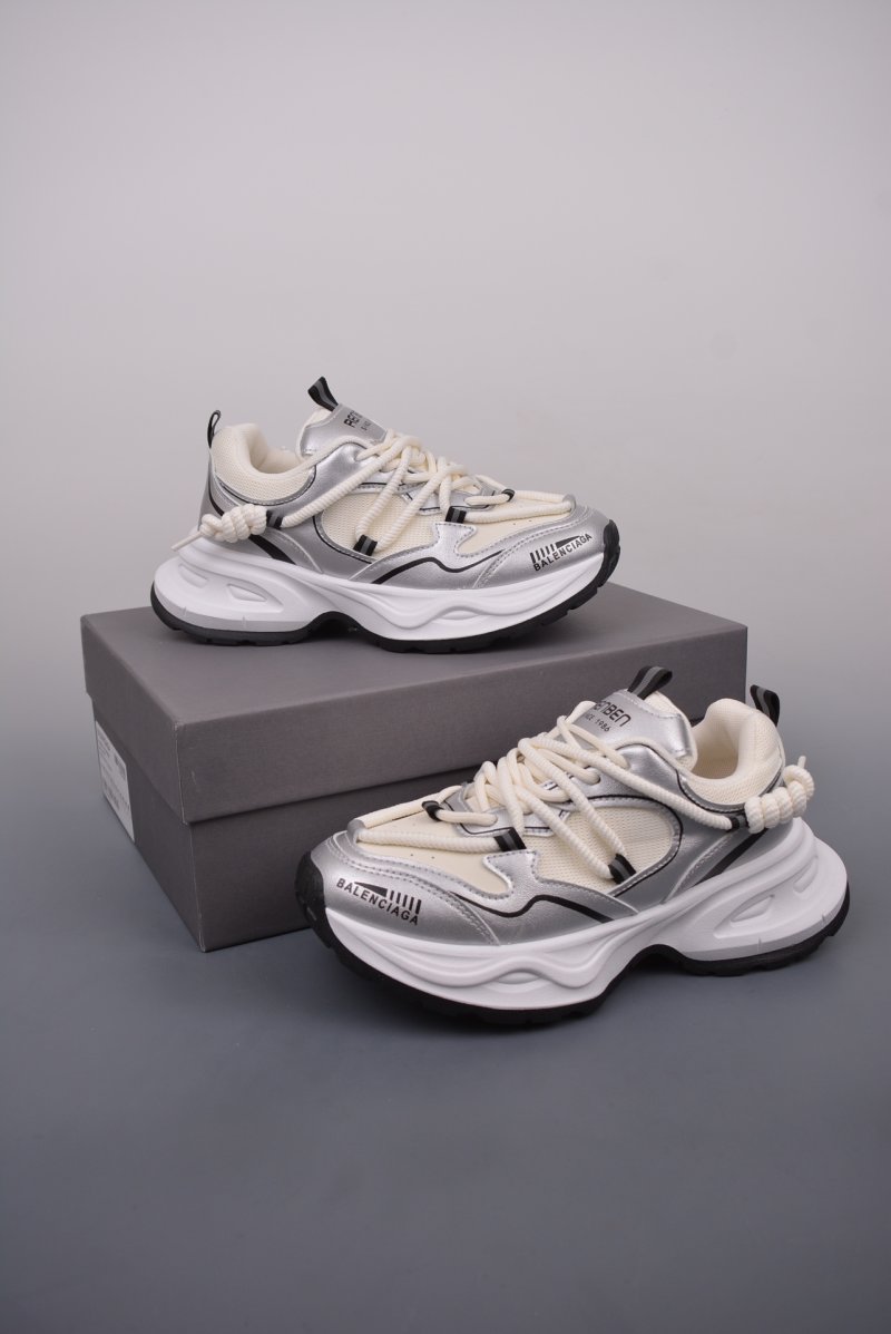 Balenciaga Sneaker Fleece Lined 'Rose Pink / Black' view