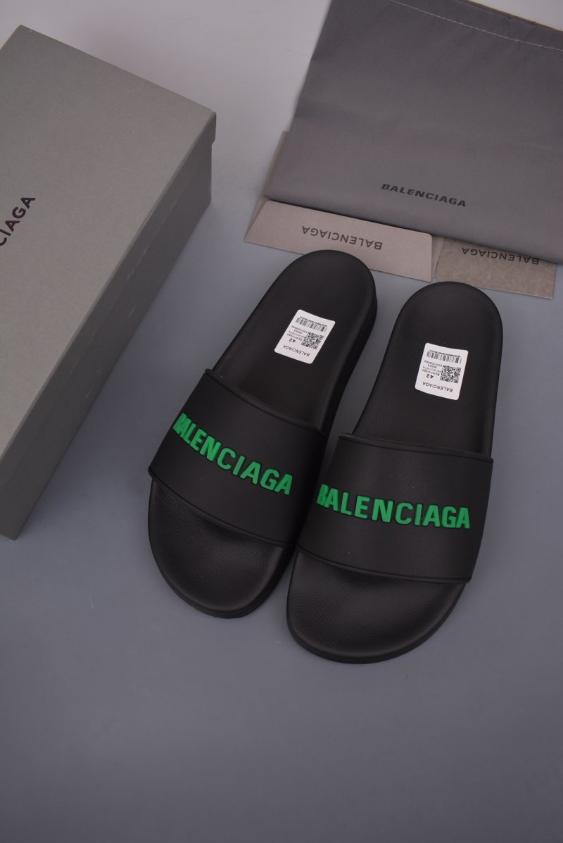 Balenciaga 3D Logo Slide view