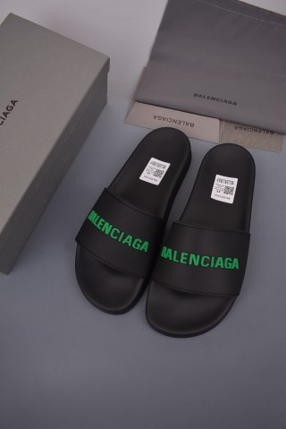 Balenciaga 3D Logo Slide view 7