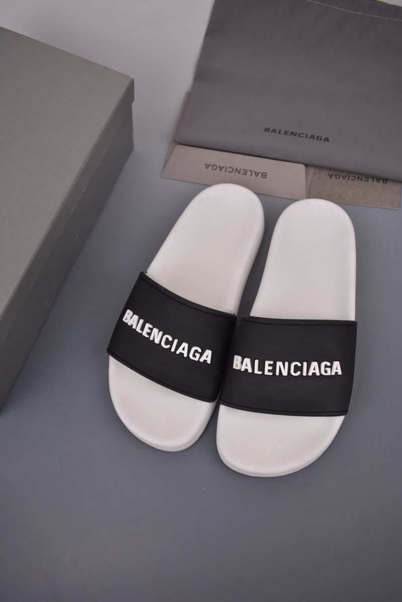 Balenciaga 3D Logo Slide view