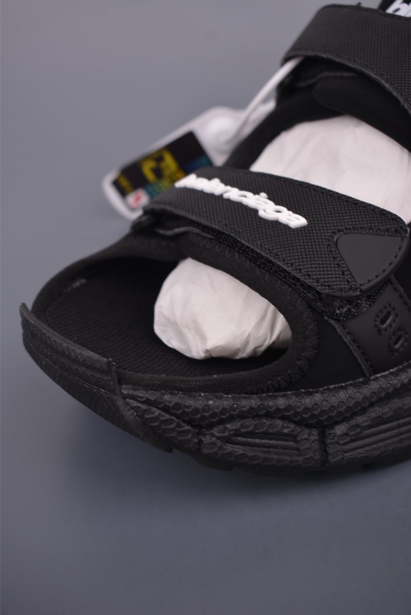 Balenciaga 3XL Sandal view