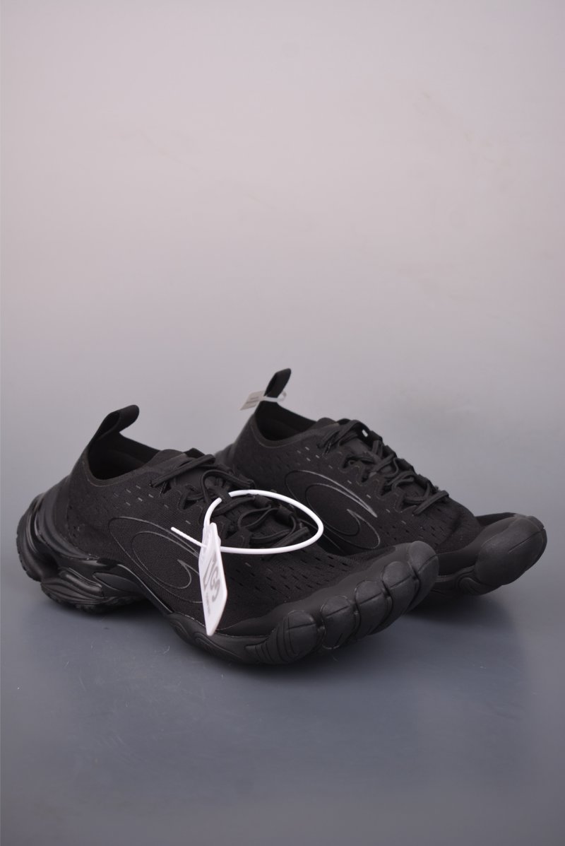 Balenciaga Anatomic Runner