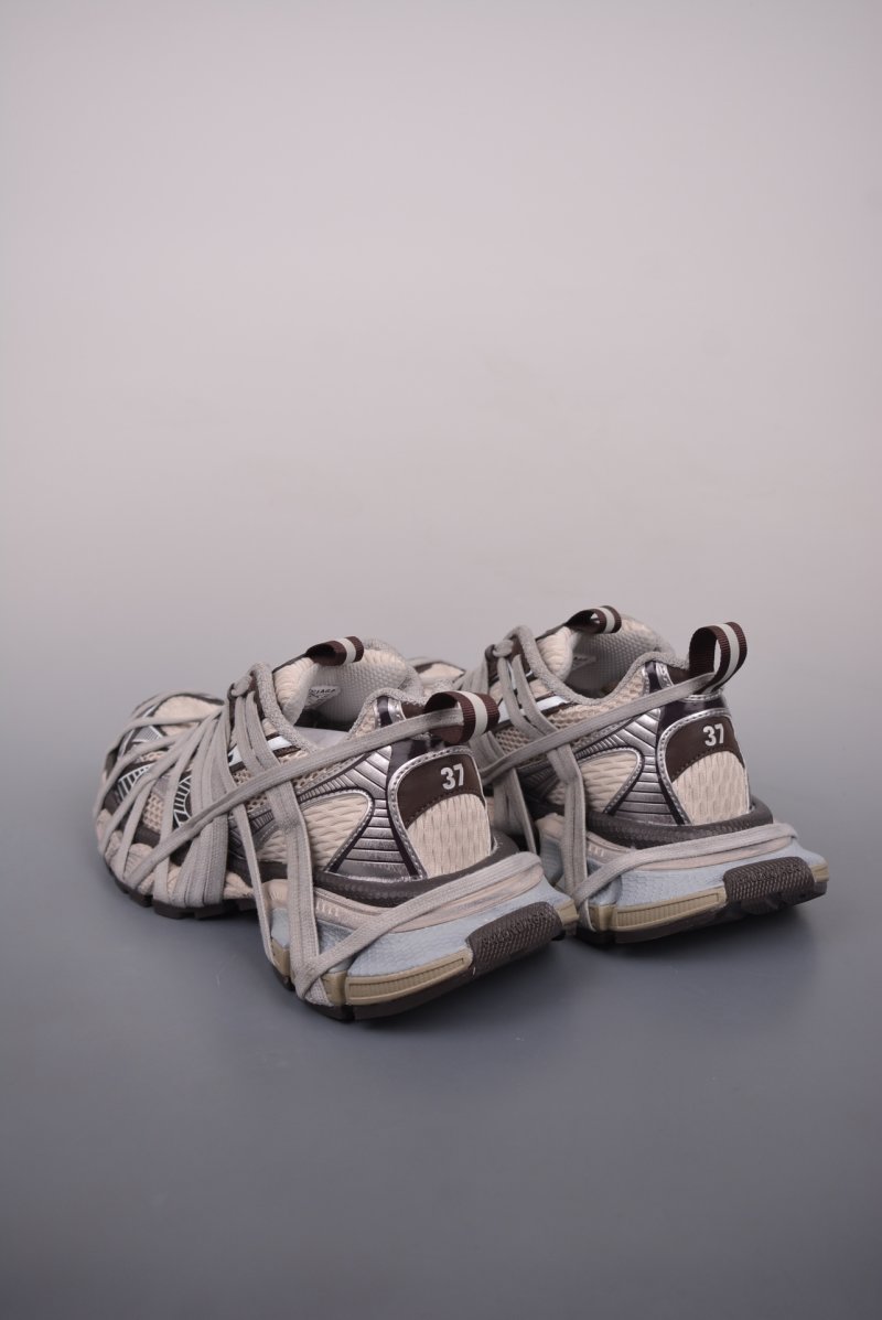 Balenciaga Phantom Sneaker 3XL view