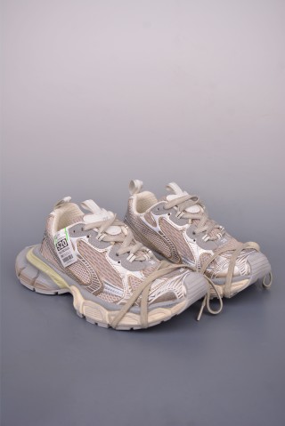 Balenciaga Phantom Sneaker 3XL view 1