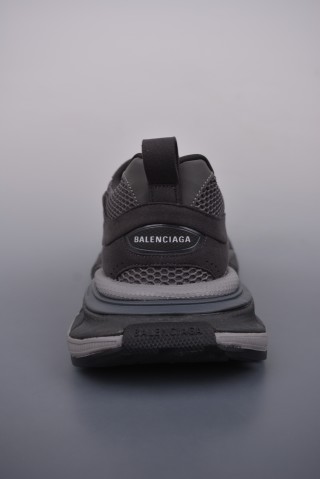 Balenciaga Phantom Sneaker view 4