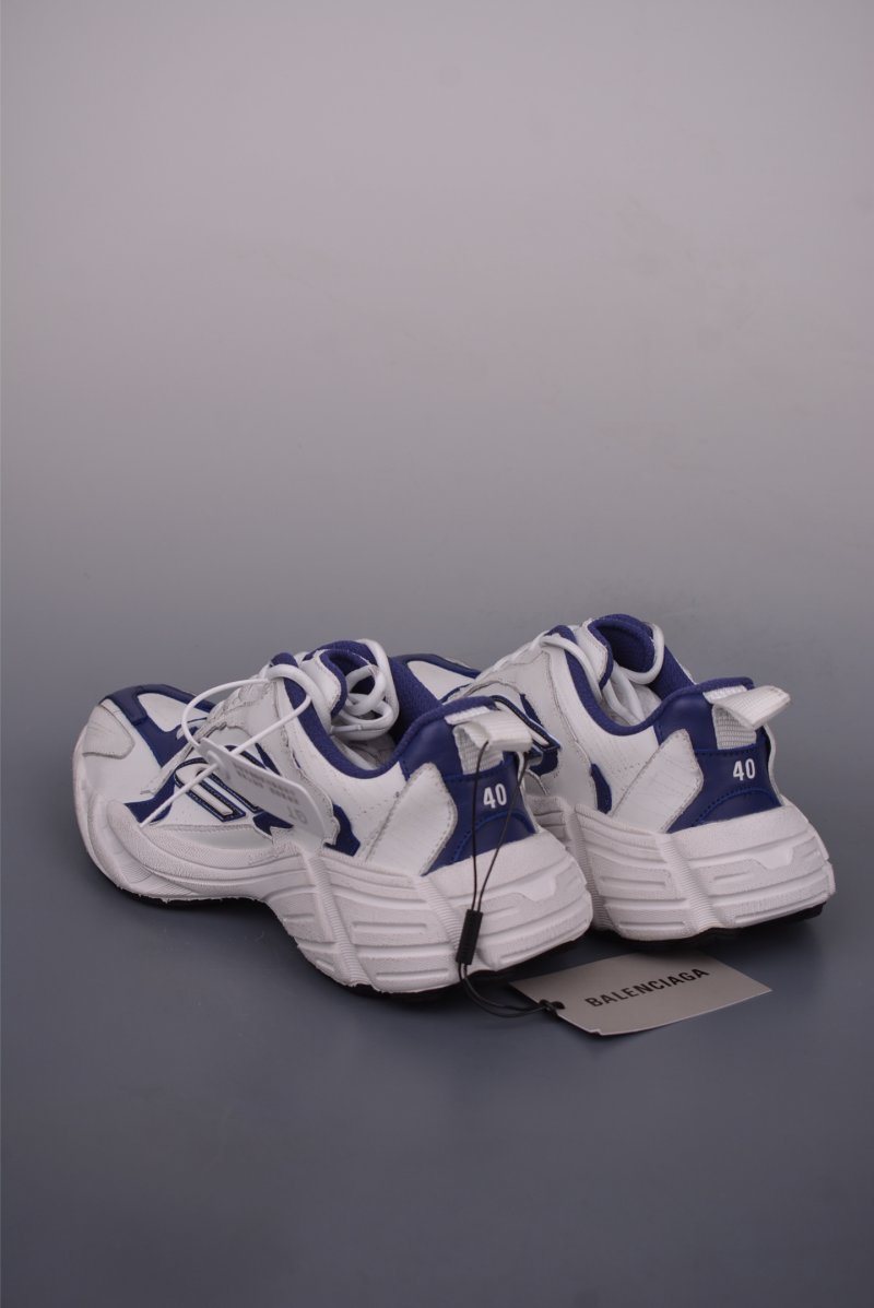 Balenciaga 16 view