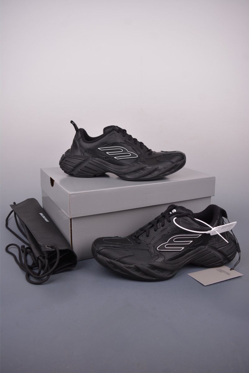 Balenciaga 16 view