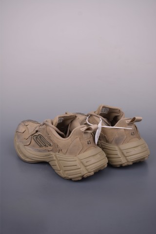 Balenciaga 16 view 2