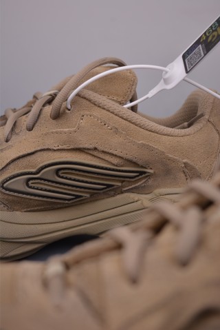 Balenciaga 16 view 8