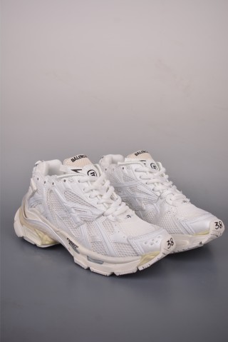Balenciaga Runner