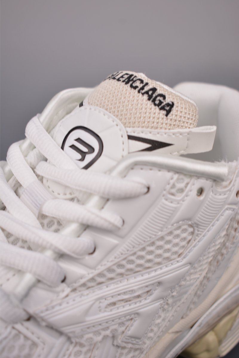 Balenciaga Runner view