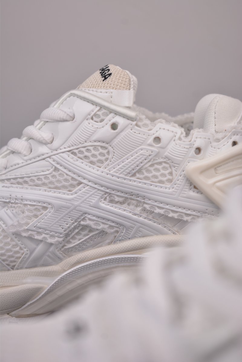 Balenciaga Runner view