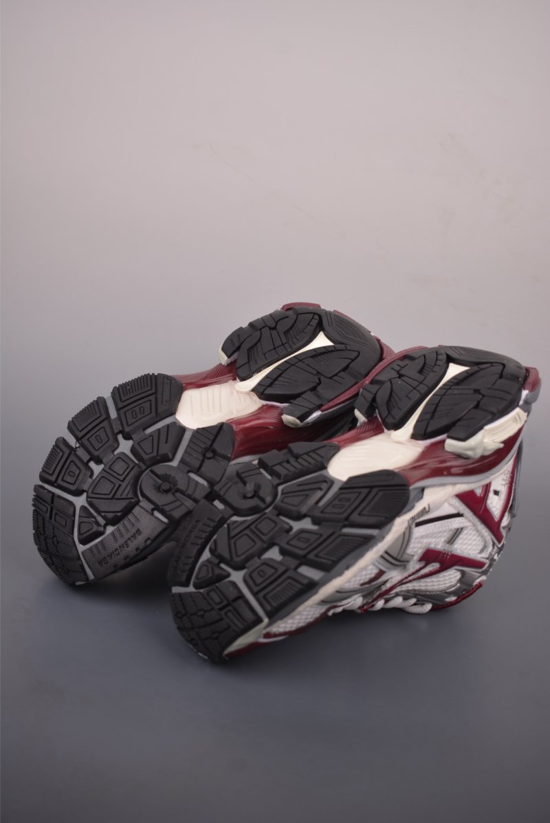 Balenciaga Runner view
