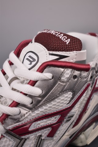 Balenciaga Runner view 7
