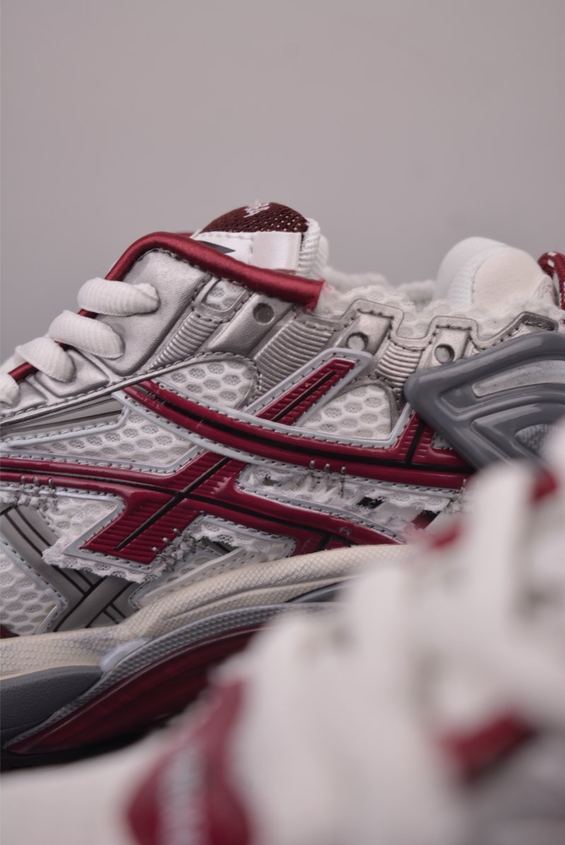 Balenciaga Runner view