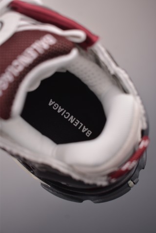 Balenciaga Runner view 9
