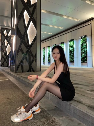 Balenciaga Sneaker Tess 3.0 view 1