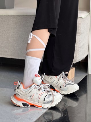 Balenciaga Sneaker Tess 3.0 view 5
