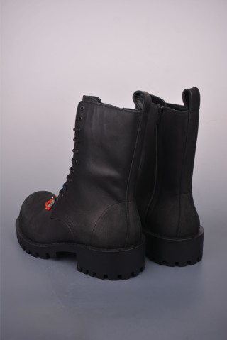Balenciaga Stomper 'Black' view 2