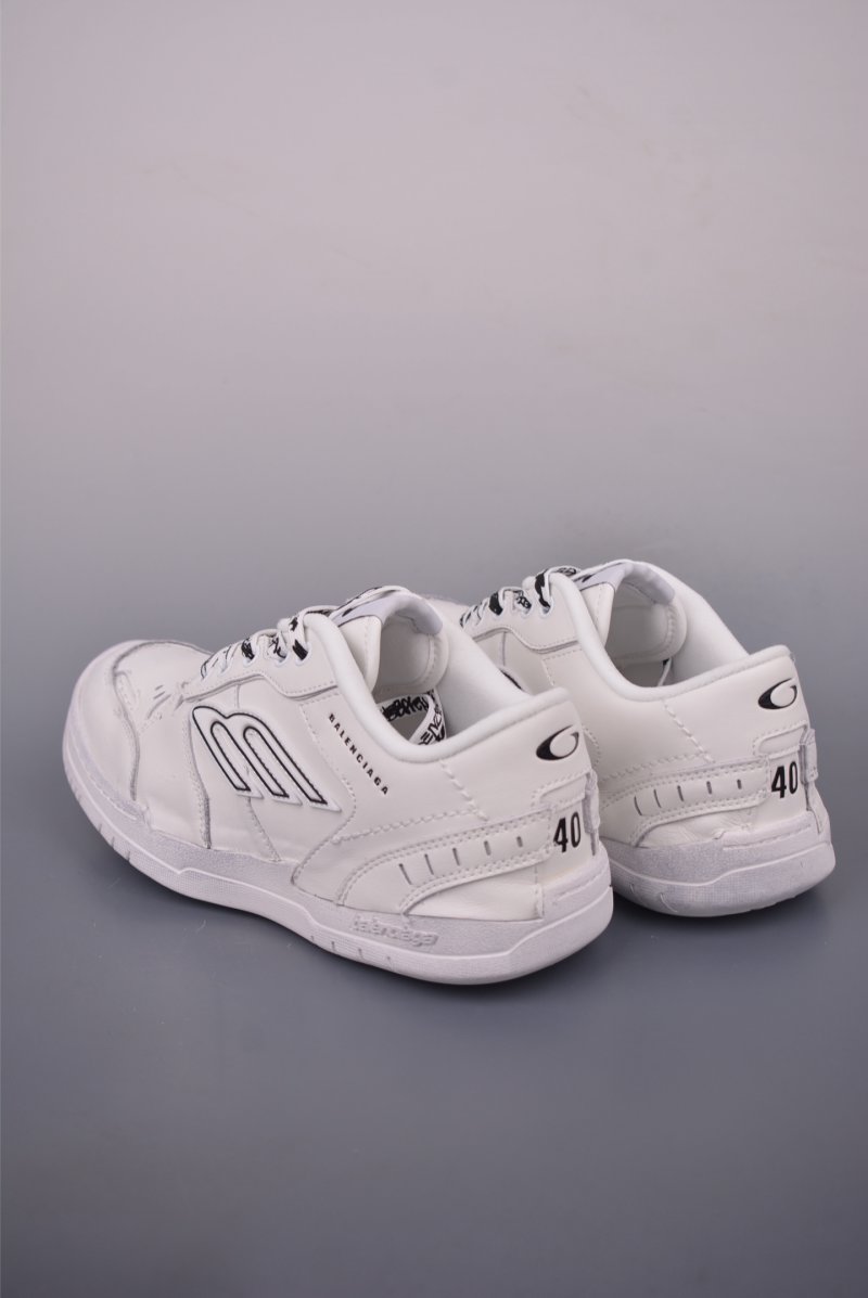 Balenciaga 16 view