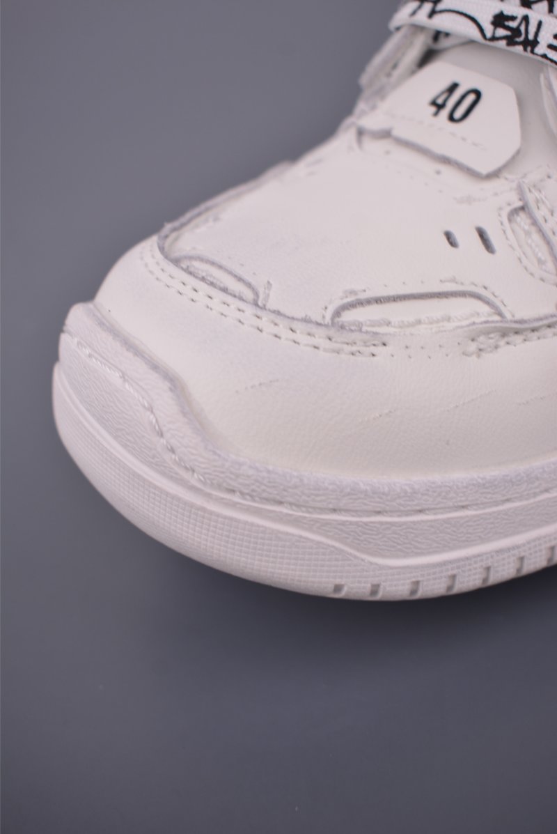 Balenciaga 16 view