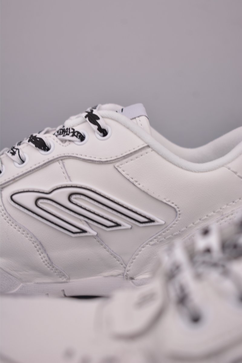 Balenciaga 16 view