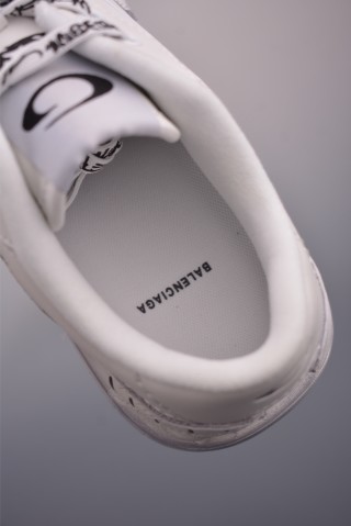 Balenciaga 16 view 9