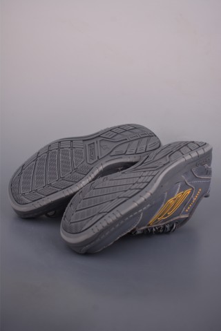 Balenciaga 16 view 3
