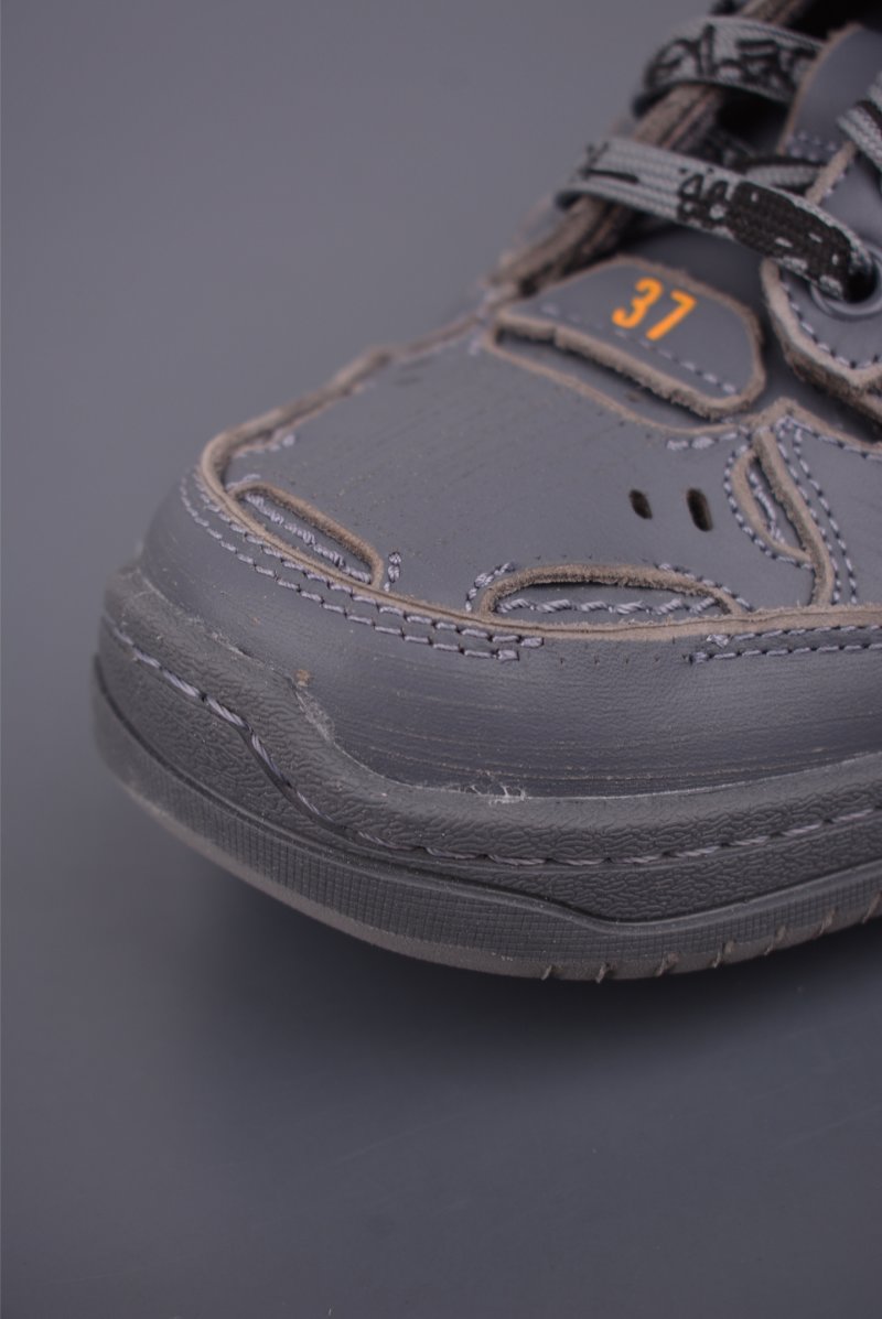 Balenciaga 16 view