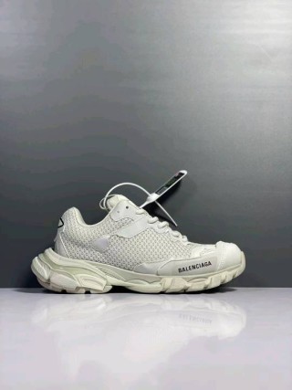 Balenciaga Track 3.5 view 1