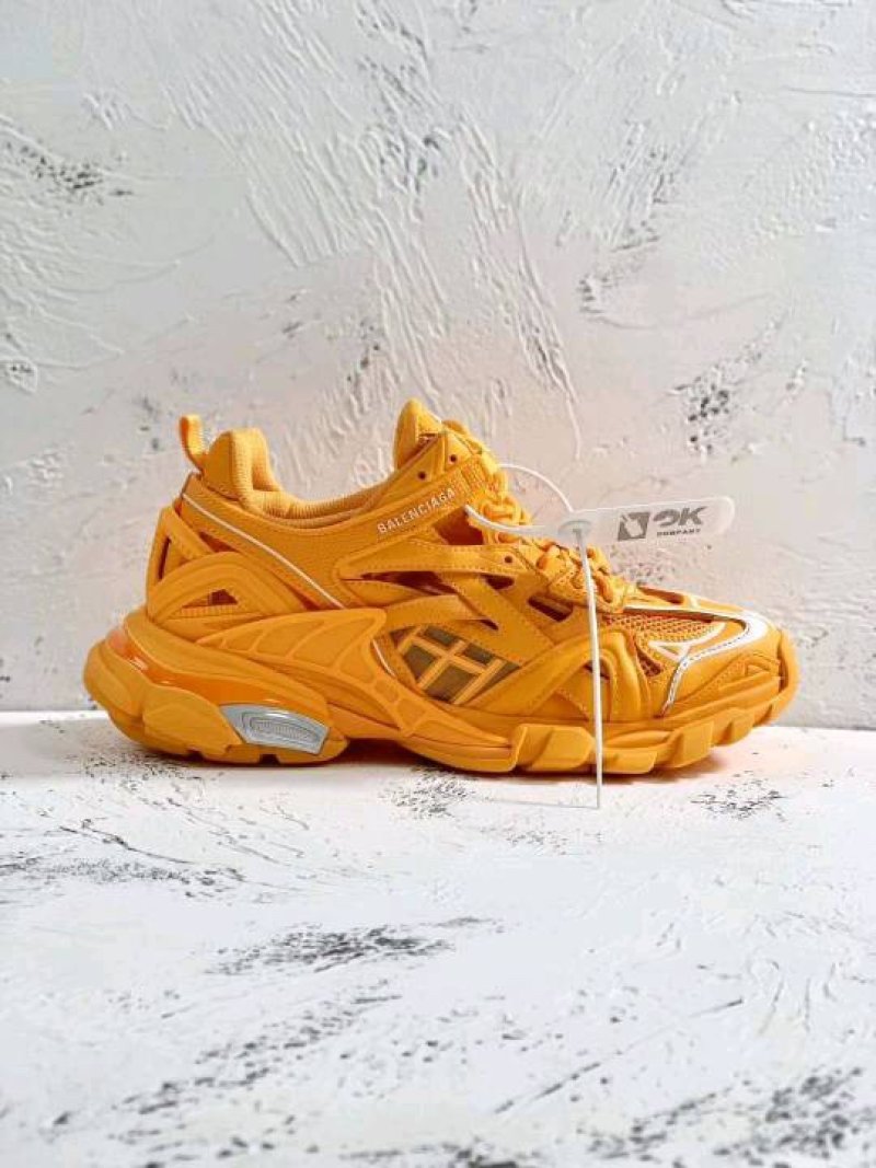Balenciaga Track 4.0 view